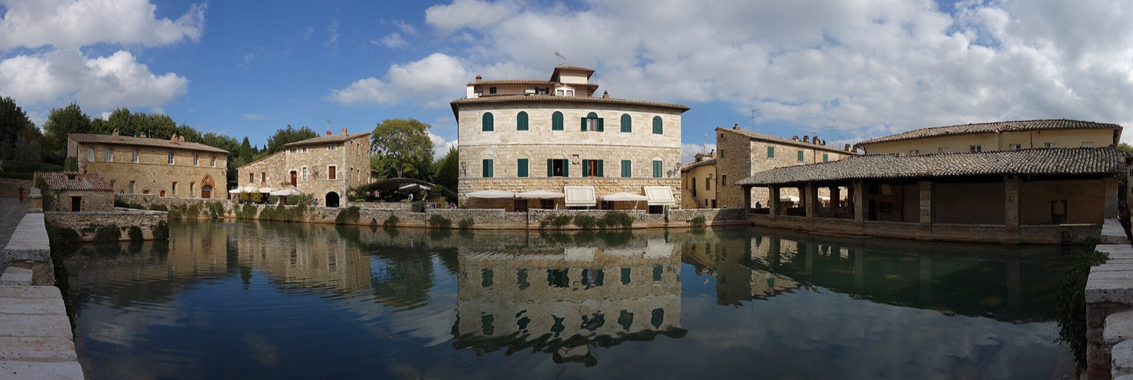 La vasca termale di Bagno Vignoni